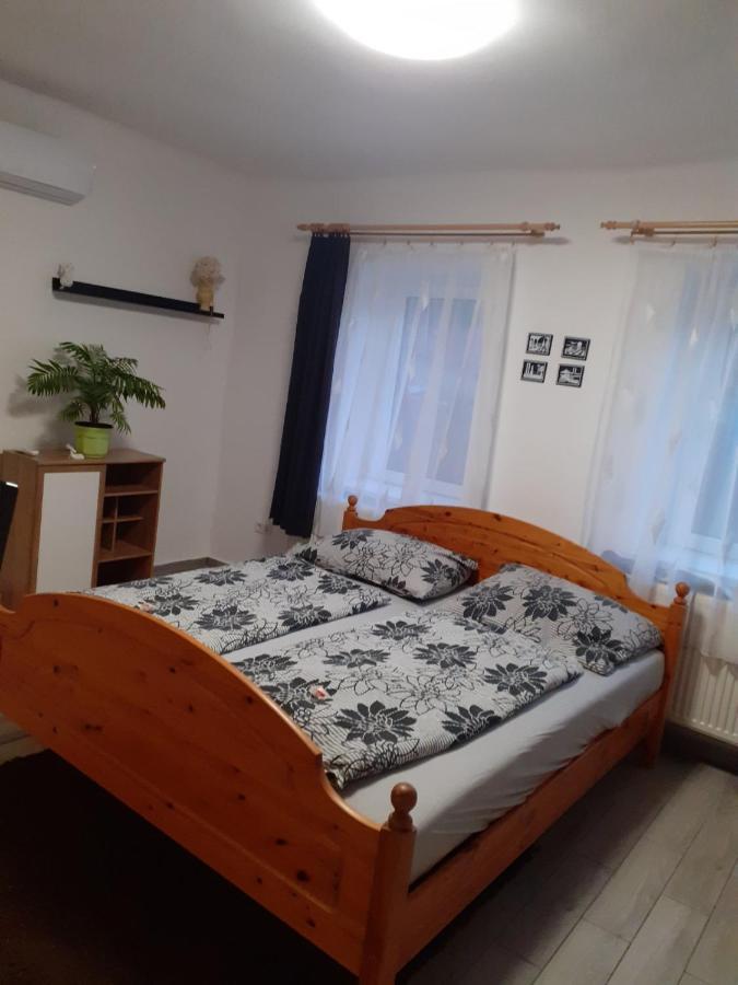 Oazis Apartman Sárospatak Exterior foto