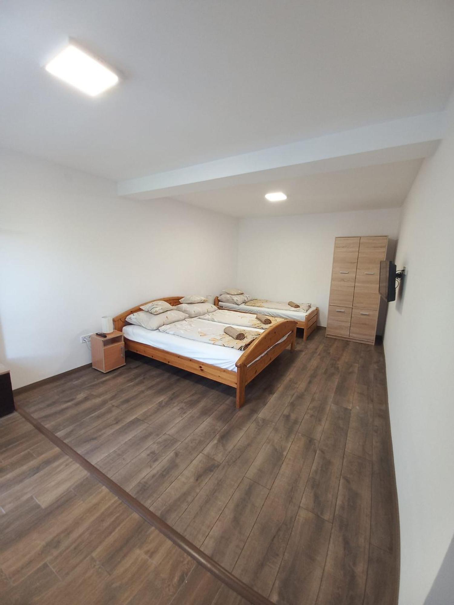 Oazis Apartman Sárospatak Exterior foto
