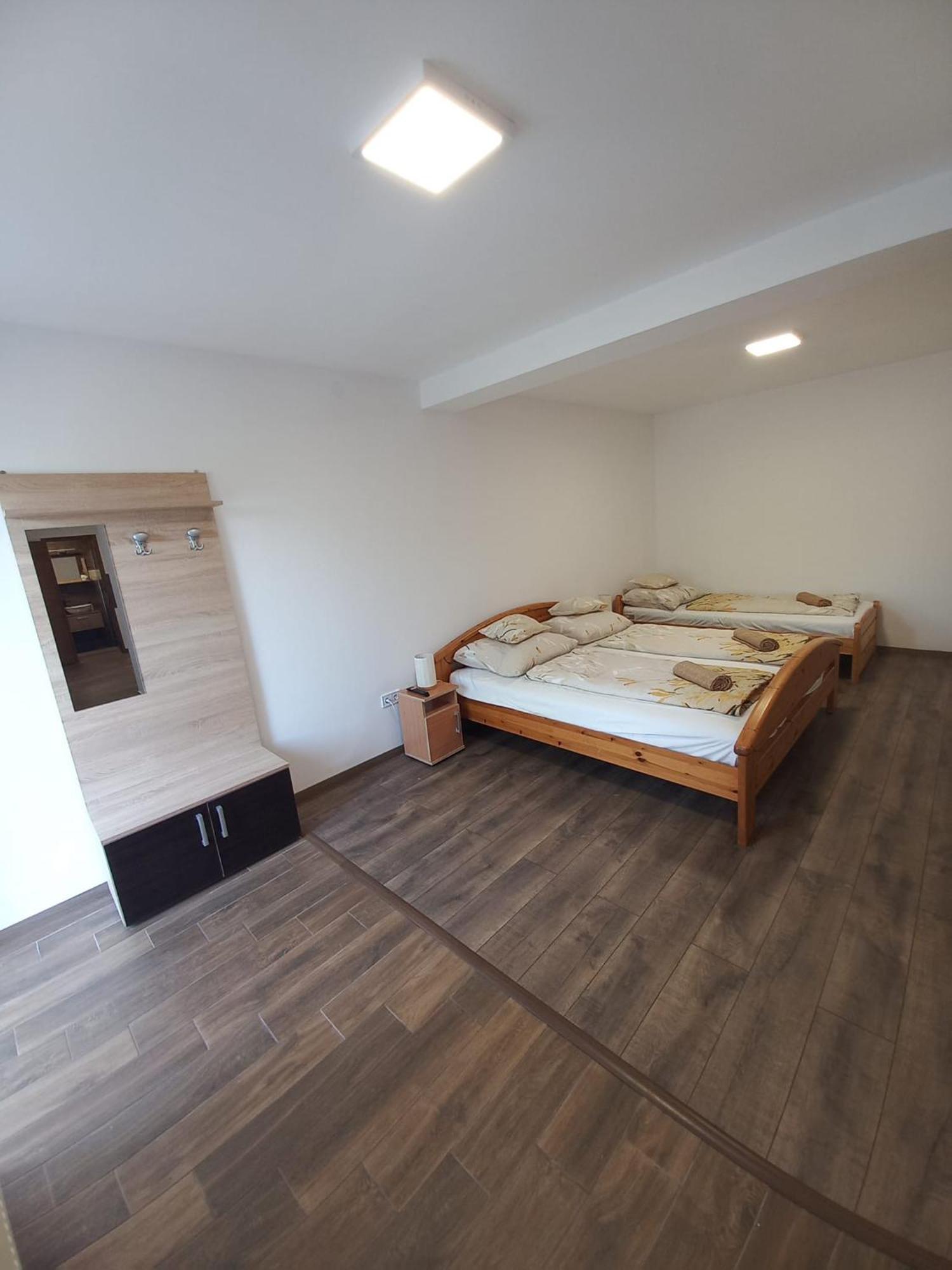 Oazis Apartman Sárospatak Exterior foto